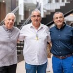 בהשתתפות ראש העיר רעננה חיים ברוידא, היזמים שמואל סייד ומאיר נגה, והאדריכל ערן נעים שתכנן את המתחם.