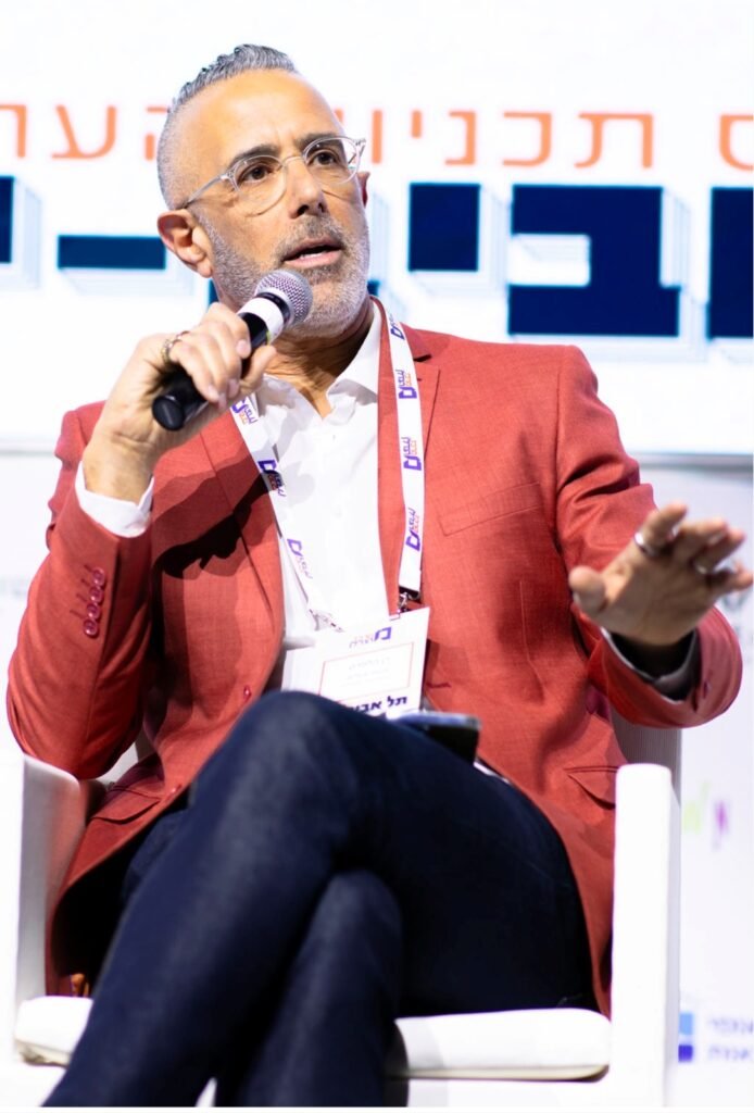 עו״ד דן הלפרט