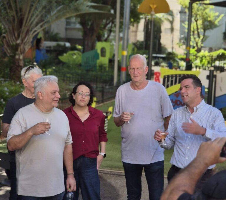 21 דירות נהרסו בלב נתניה: מגדל Rose Park יוצא לדרך מול גן השושנים