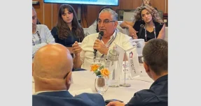 ראש עיריית רעננה חיים ברוידא תוקף את הוועדות המחוזיות: "שמים רגליים במקום לקדם התחדשות עירונית"