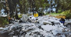 אכיפה אסטרטגית בהרצליה: רשות מקרקעי ישראל פינתה פולשים לטובת הקמת שכונת המגורים "קריית המסלול"