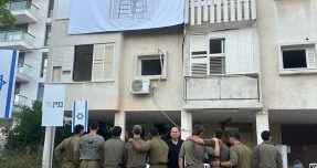 בונים את העיר, מחזקים את הלוחמים: רגע לפני ההריסה – הבניין בהרצליה הפך למתחם אימונים של יחידה מיוחדת