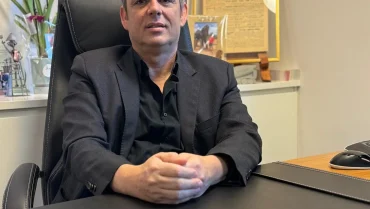 מוביל את ההתחדשות העירונית בהוד השרון